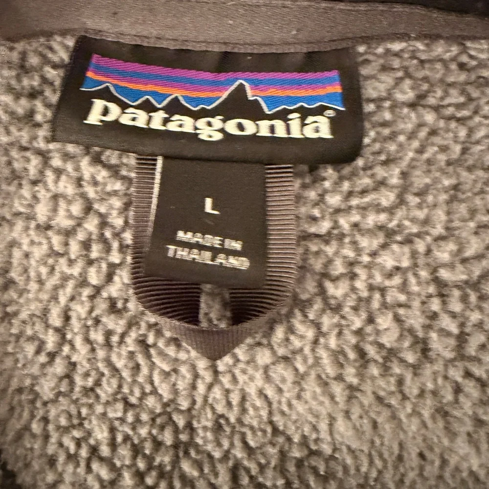Patagonia Fleece Jacket in Gray - Picture 2 of 5